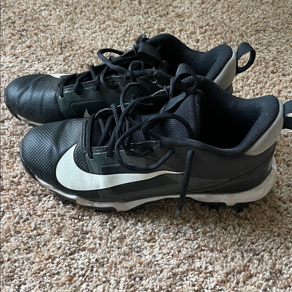 Nike Fastflex Cleats Black and White